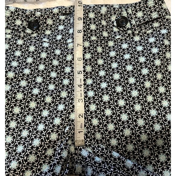 Women's SOHO Apparel Bermuda Mid-Rise Shorts Geometric Pattern Junior's Size M - Picture 5 of 14
